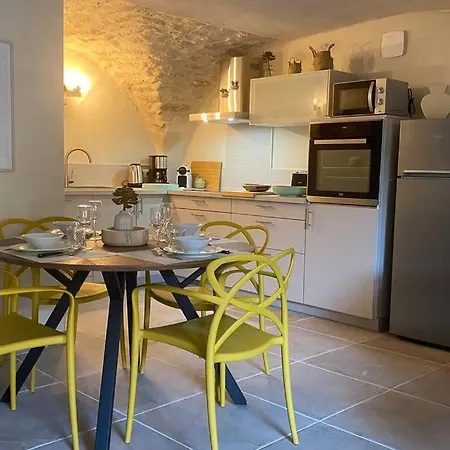 , Coeur De Village « sous Le Clocher» *