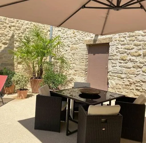 , Coeur De Village « sous Le Clocher»