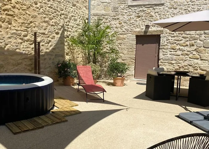 , Coeur De Village « sous Le Clocher» *